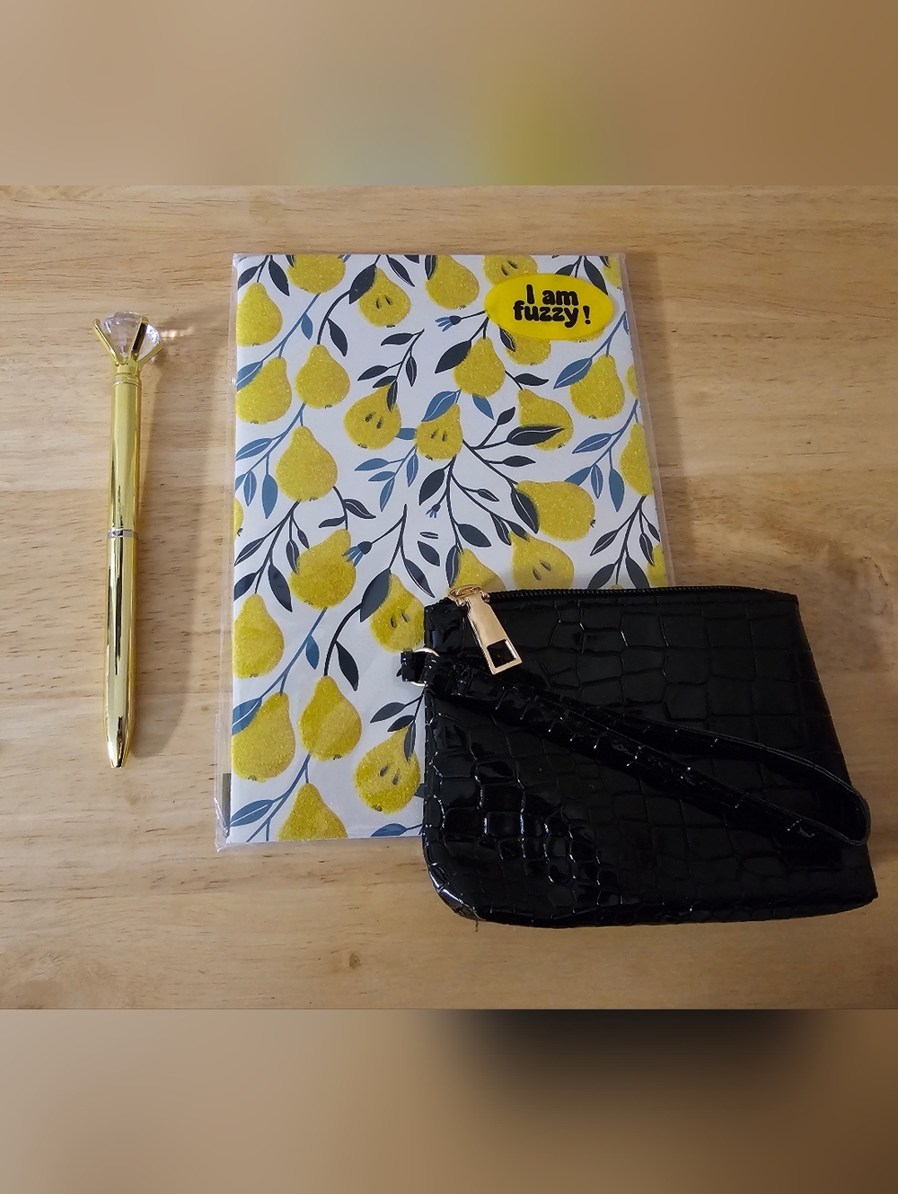 Wristlet Pouch & Pears Stationary Set